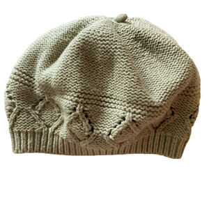 Baby Girl knit Beanie Hat 3-6M Light Green